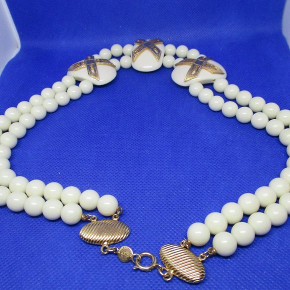 ACCESSOCRAFT NYC Necklace Cream Colored Celluloid GoldTone XOXOX Insert Pendant - Picture 11 of 13